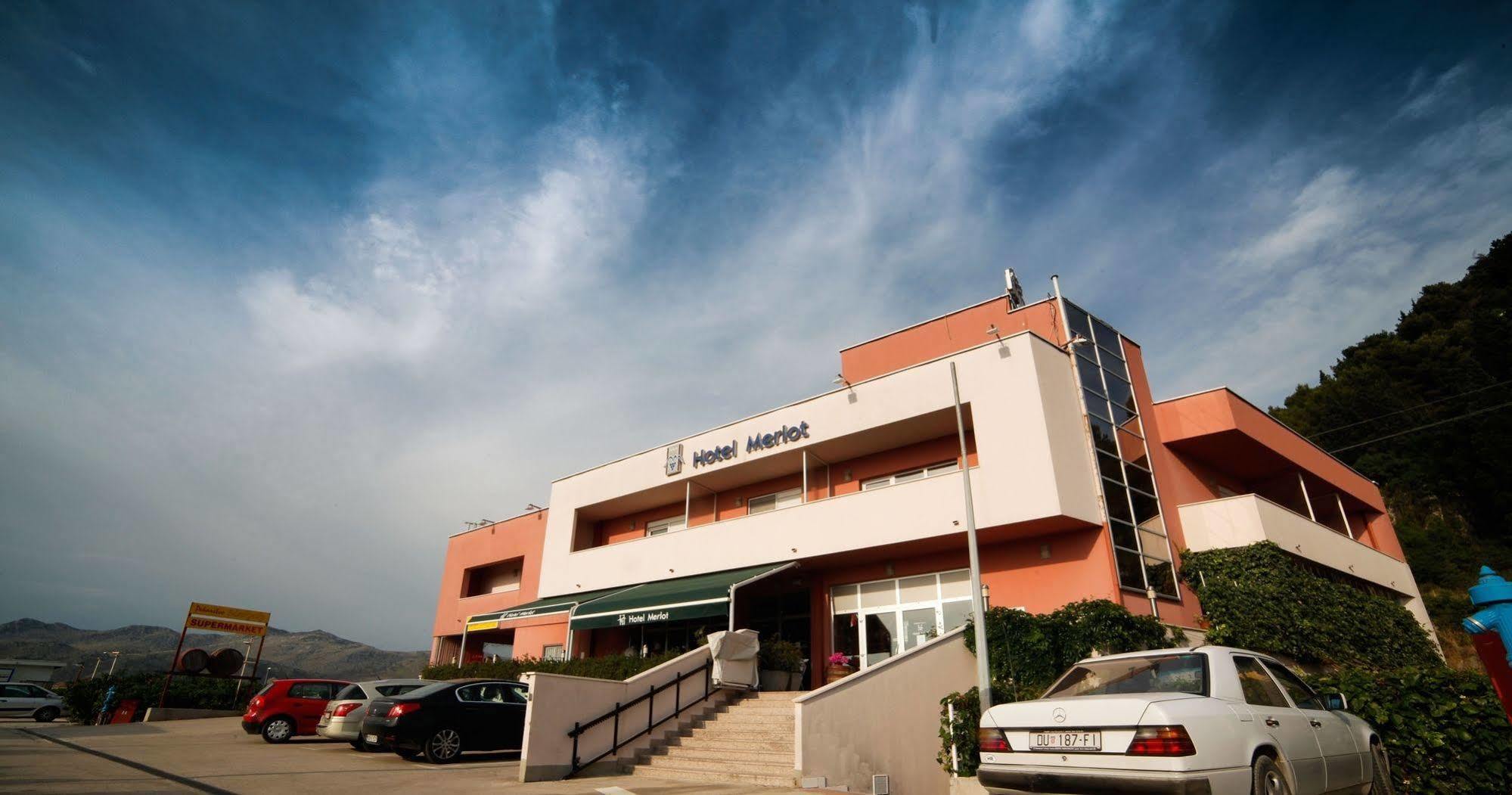 Hotel Merlot Opuzen  Exterior photo